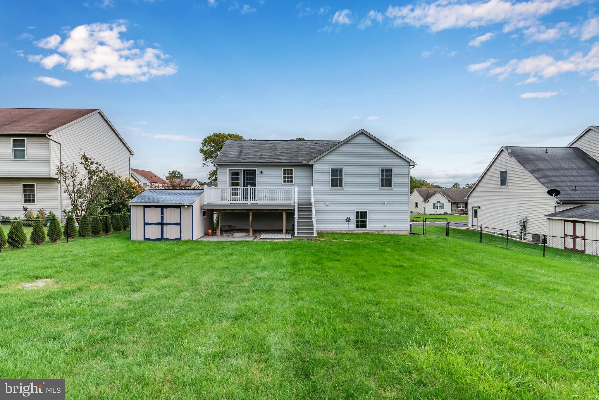 SUNRISE MEADOWS - Residential