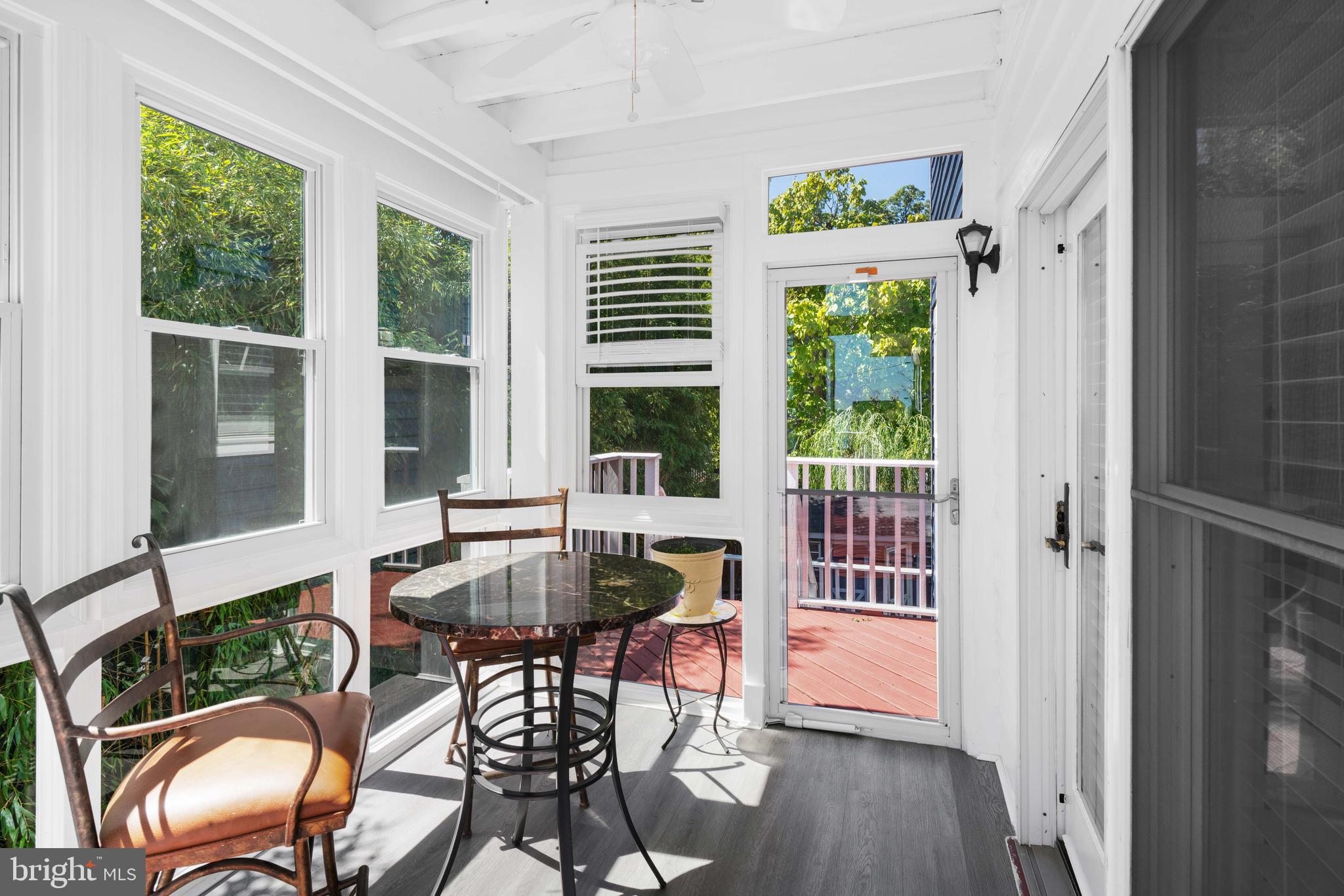 FELICITY COVE - Residential Lease