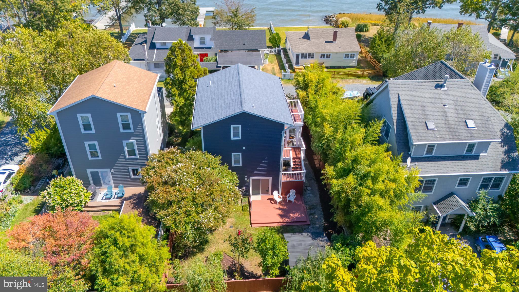 FELICITY COVE - Residential Lease