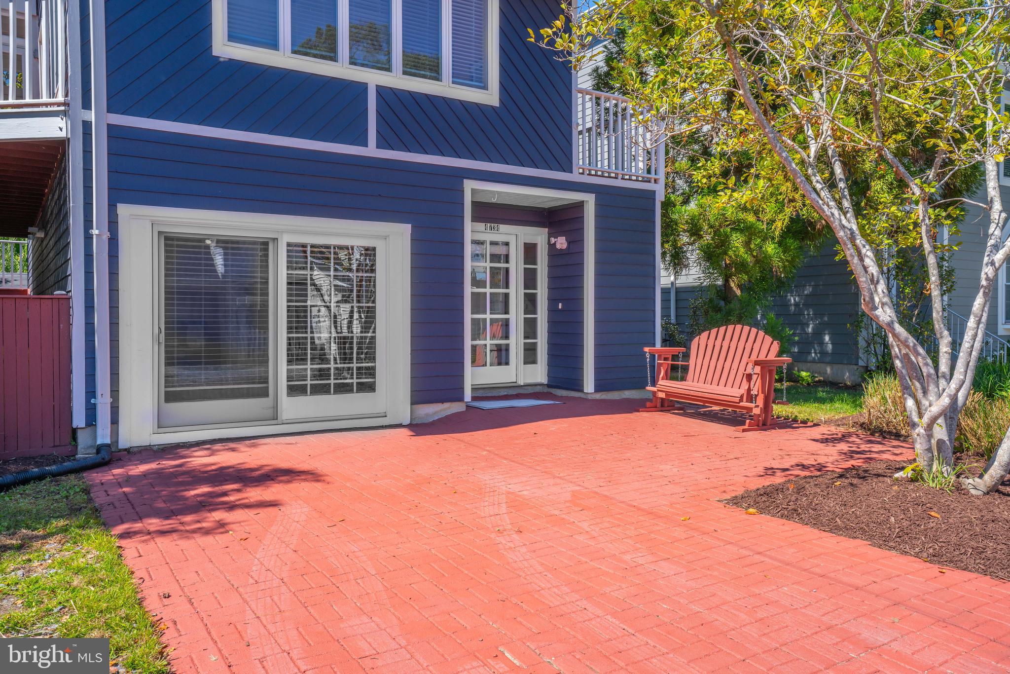 FELICITY COVE - Residential Lease