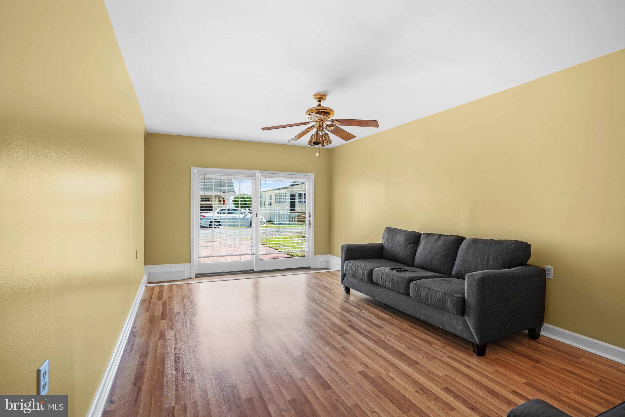 FELICITY COVE - Residential Lease