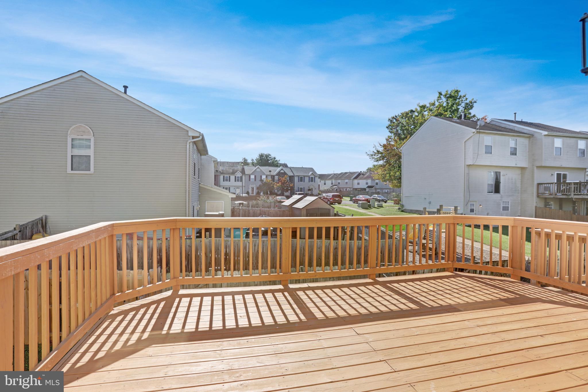 ROBINS GLENN - Residential