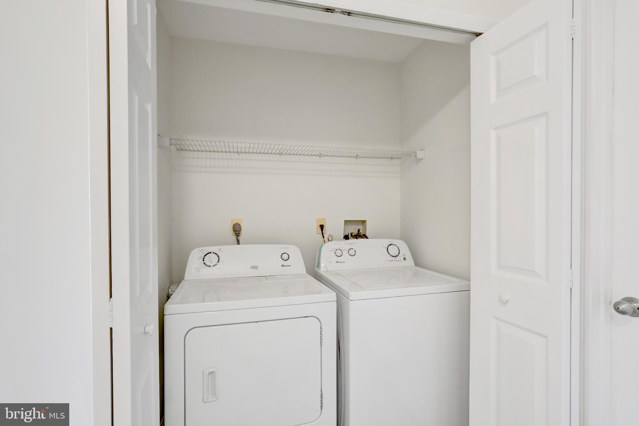 ROBINS GLENN - Residential