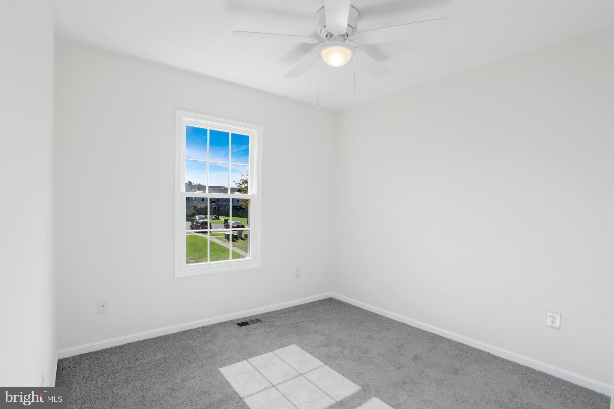 ROBINS GLENN - Residential