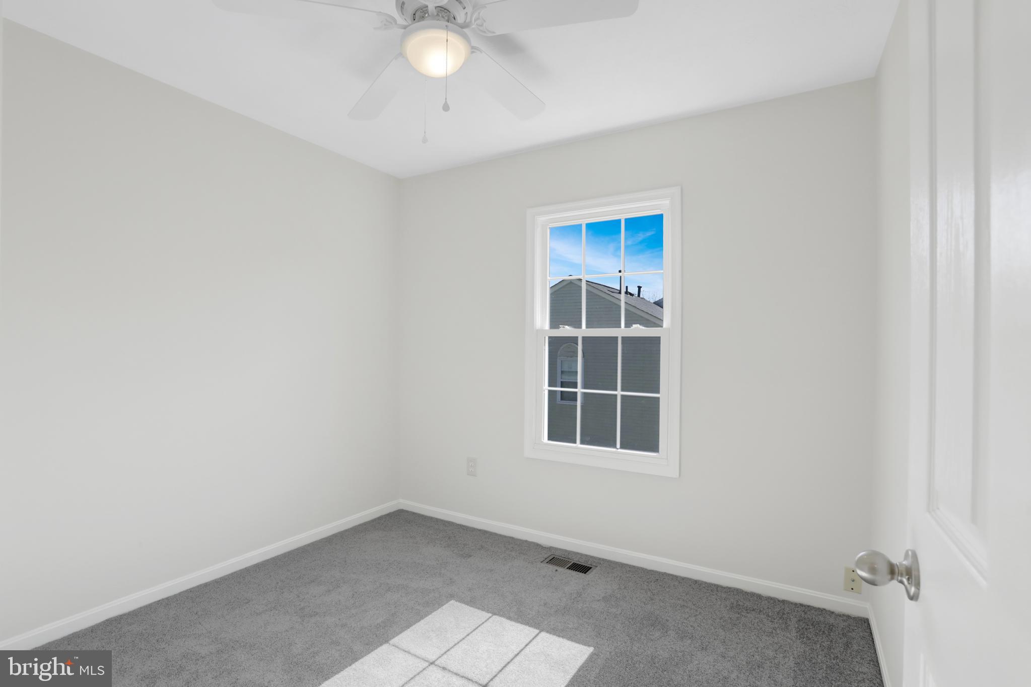 ROBINS GLENN - Residential