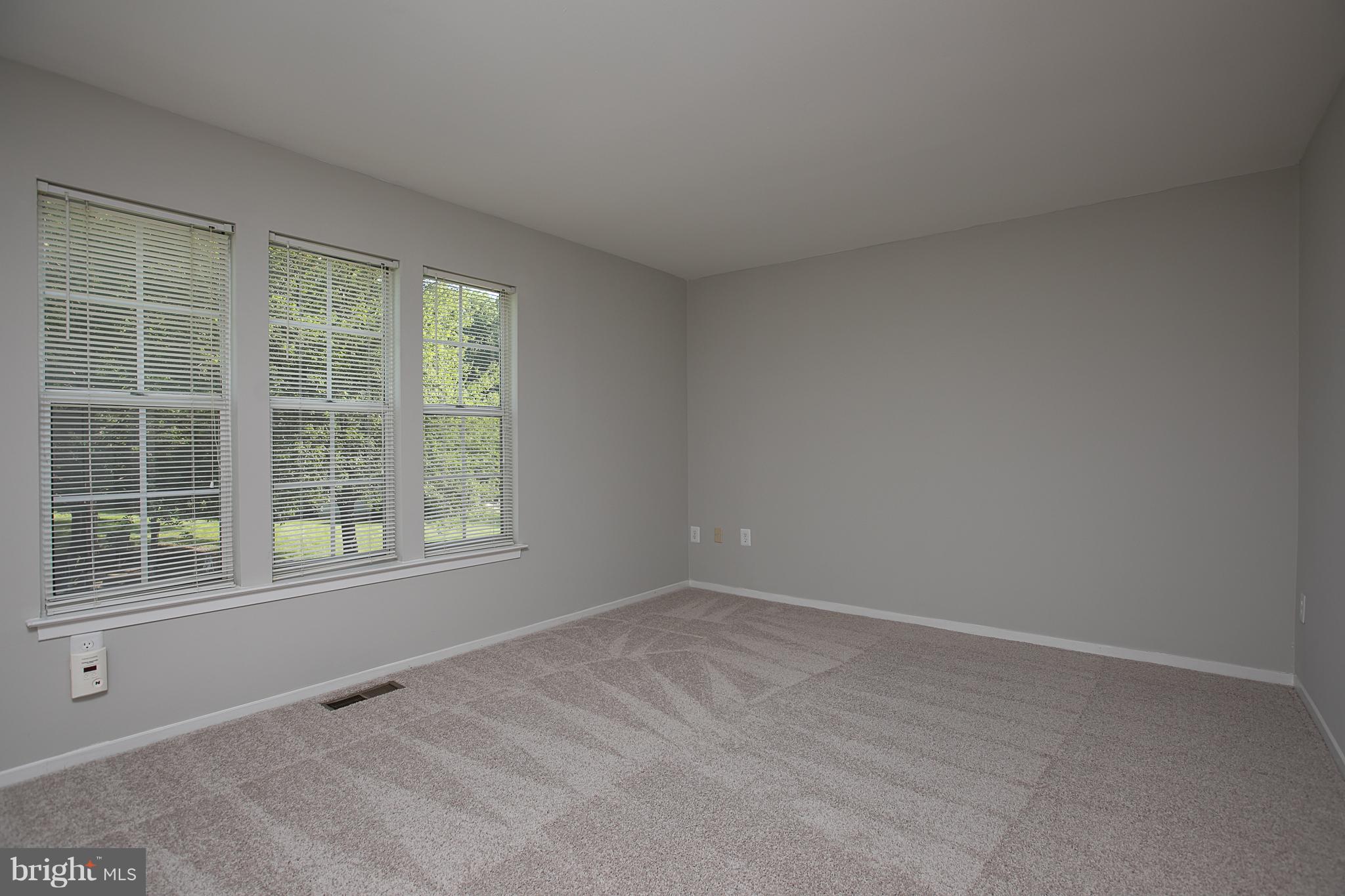 BONIFANT WOODS - Residential