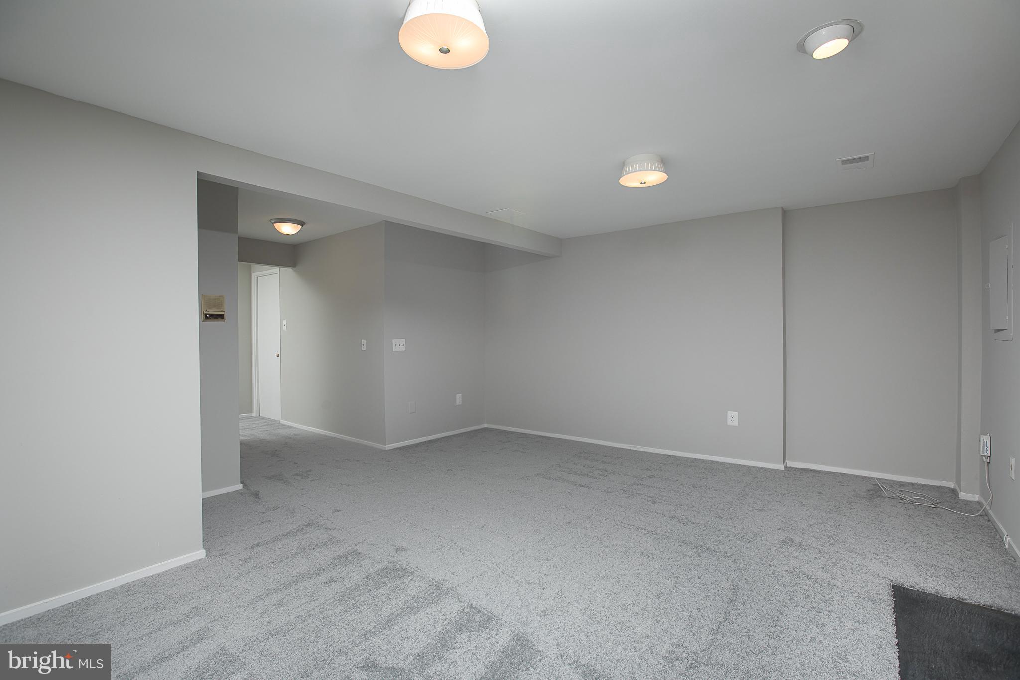 BONIFANT WOODS - Residential