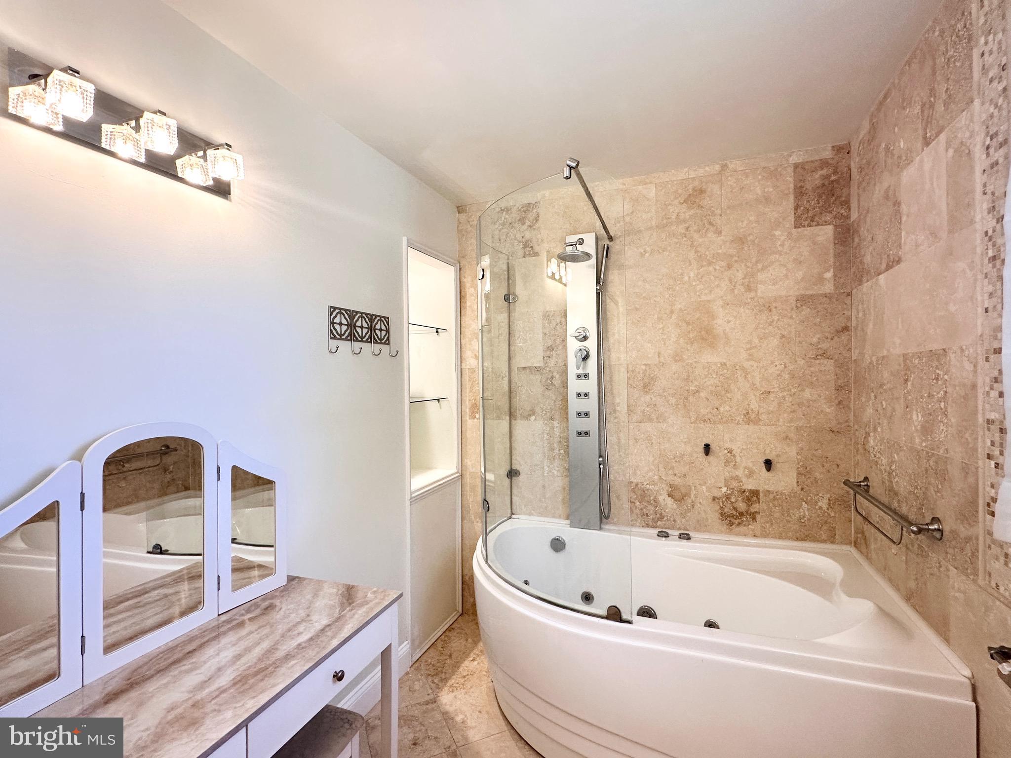 YARDLEY HUNT - Residential Lease