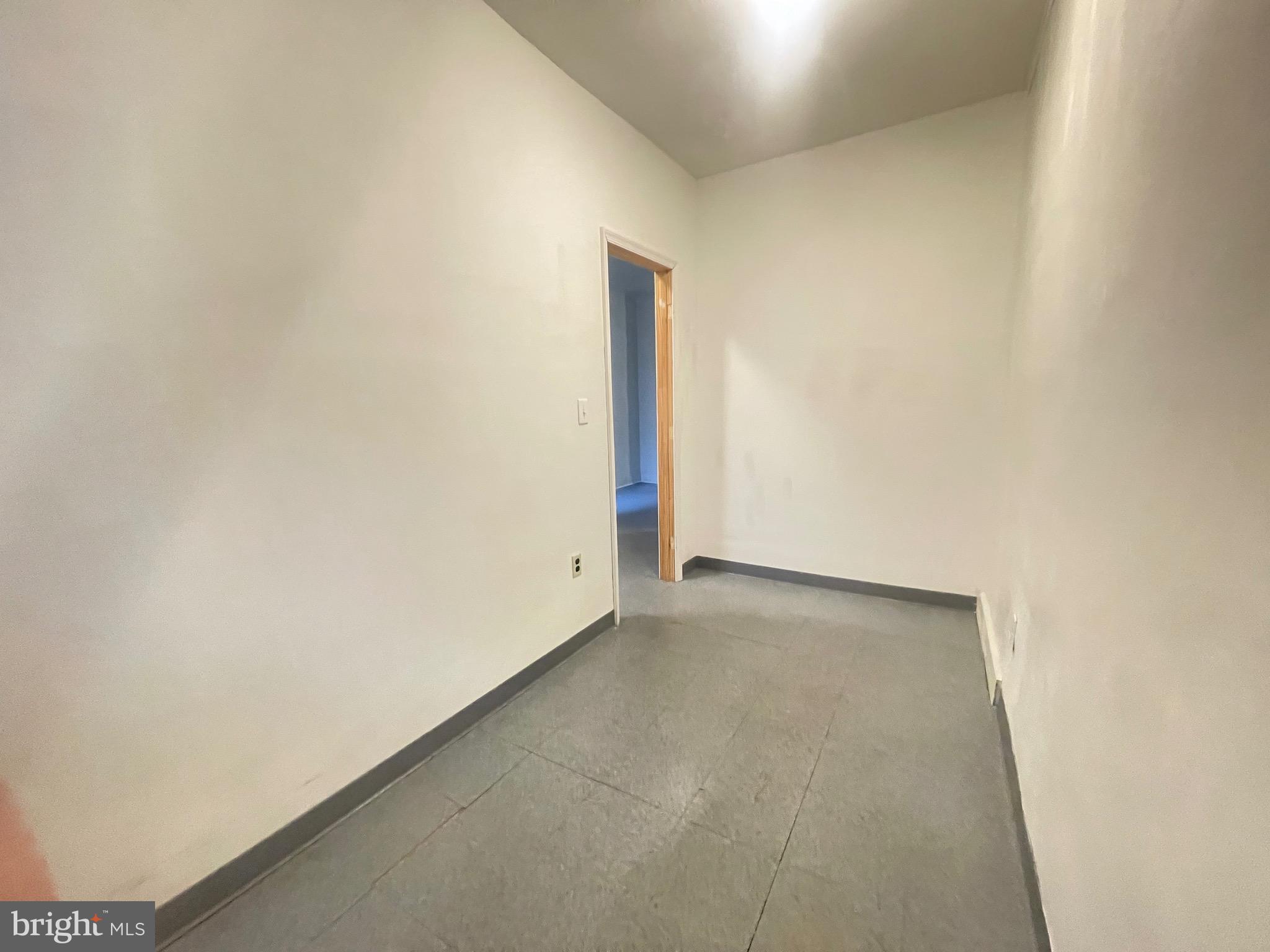 KENSINGTON - Residential