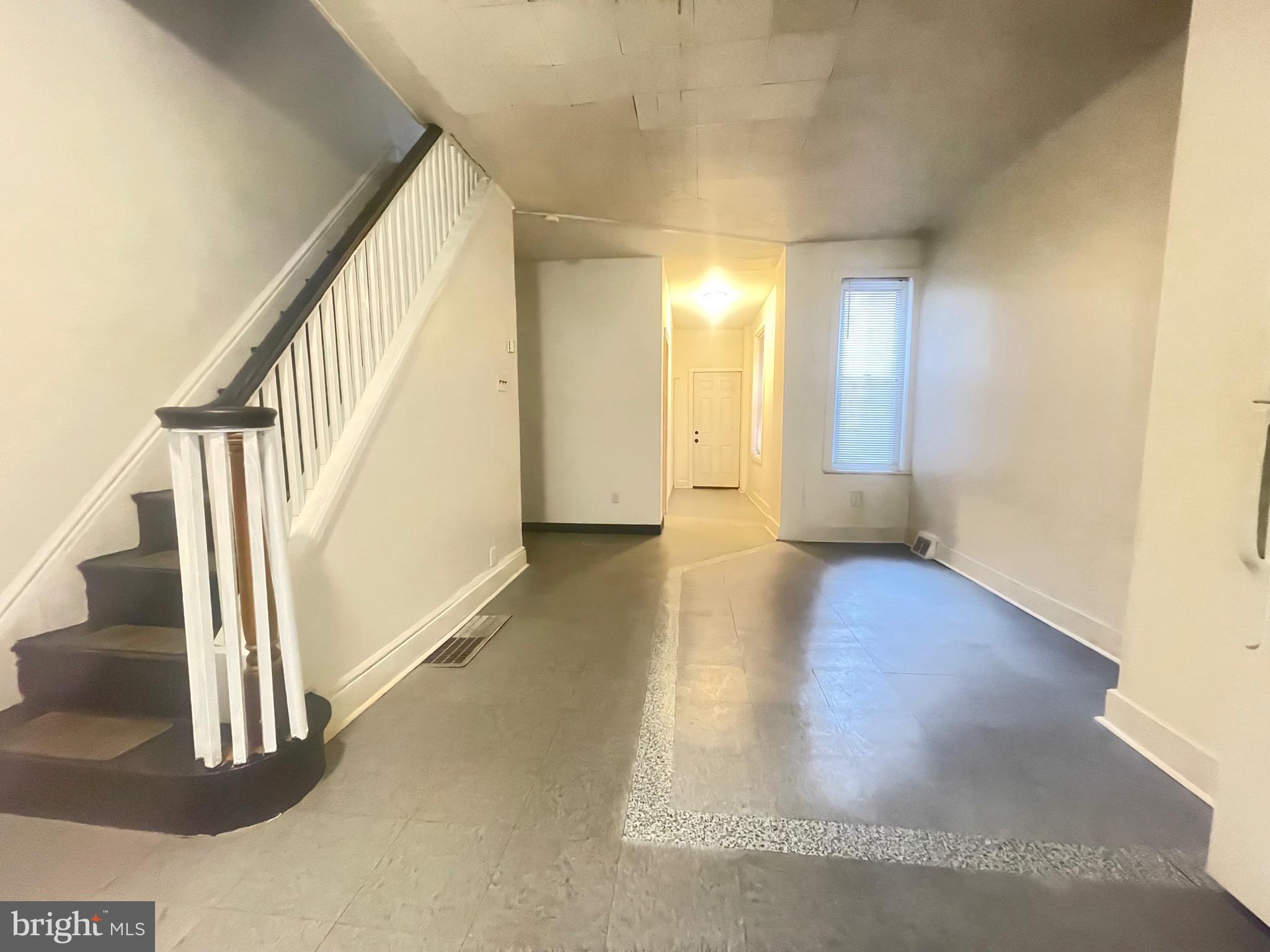 KENSINGTON - Residential