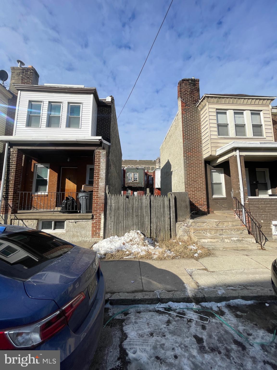 This lot is ready for an investor looking to add a new construction project to their portfolio multiple comps in there area are hitting the 500k+ arv, please reach out with any questions.