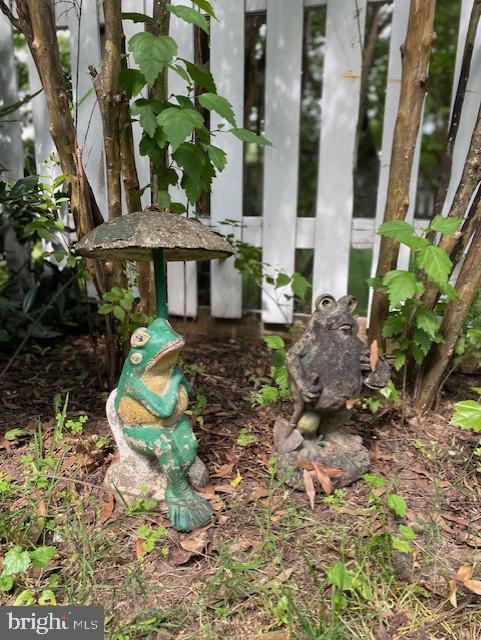 RIVERDALE - Residential