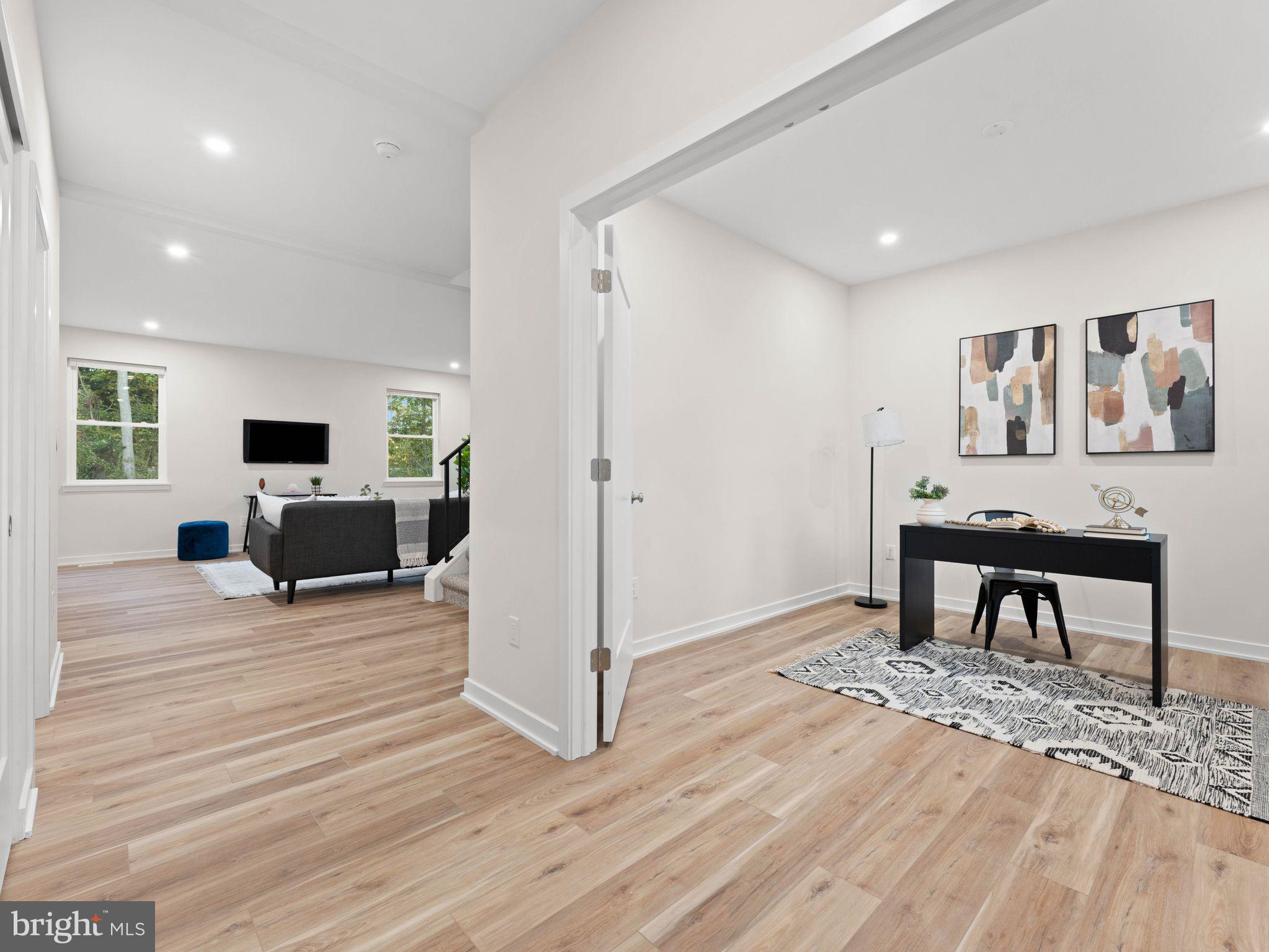 2851 NICOLETTE COURT