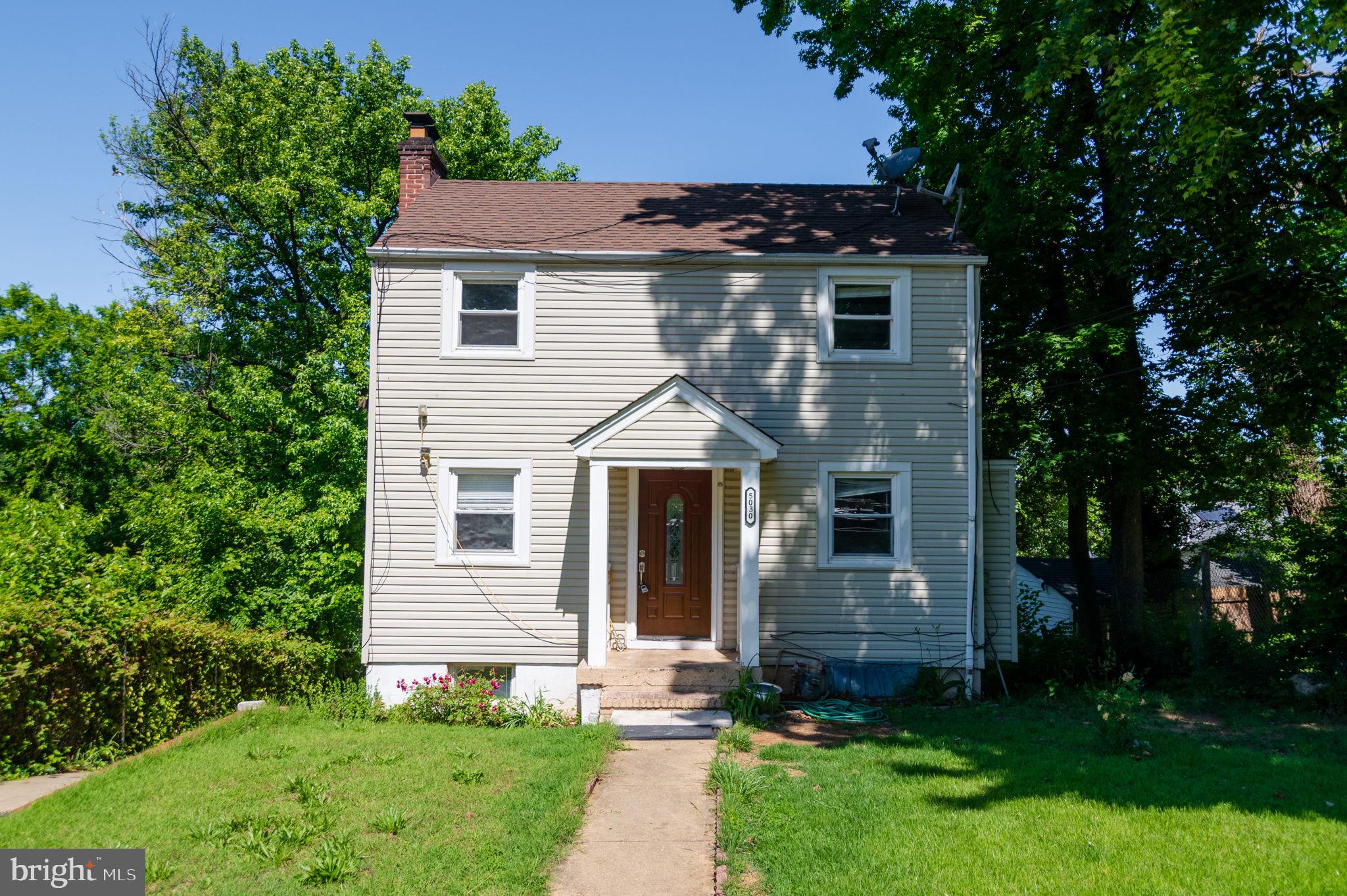 Priced to sell and full of potential! This 4BR/3BA single family home is perfect for buyers ready to add their personal touch. The primary bedroom is on the main level and includes its own private bathroom. Enjoy a full kitchen on the main level and a separate kitchenette in the basement—great for extended family or guests. Detached garage and extra-long driveway offer plenty of parking. Fully fenced backyard with large shed and room to entertain. Home needs TLC—owner is motivated and looking for a quick sale. Don’t miss this opportunity! ***Journey Home Grant UP TO $10,000 FOR DOWN PAYMENT & CLOSING COST***