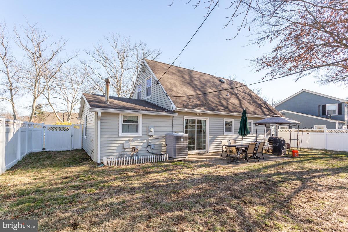 SOMERSET AT BELAIR - Residential