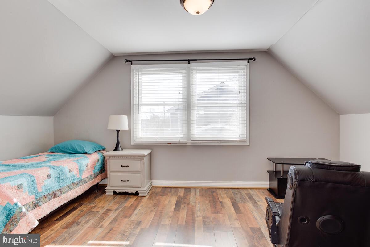 SOMERSET AT BELAIR - Residential