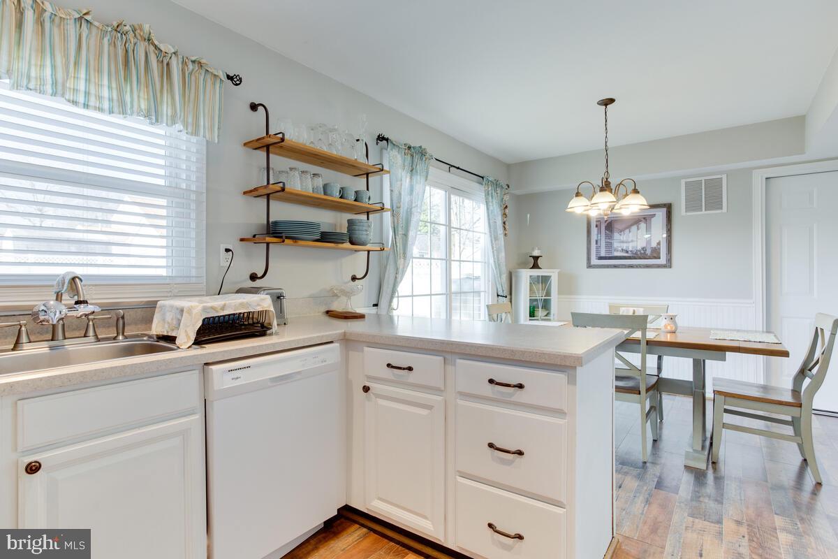 SOMERSET AT BELAIR - Residential