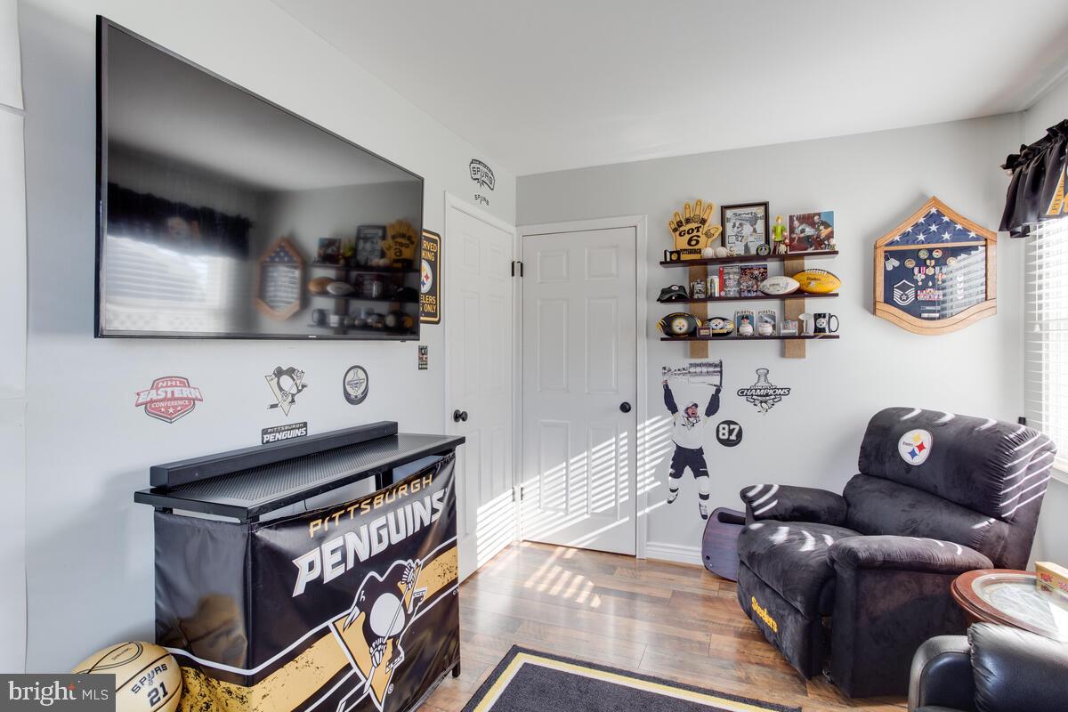 SOMERSET AT BELAIR - Residential