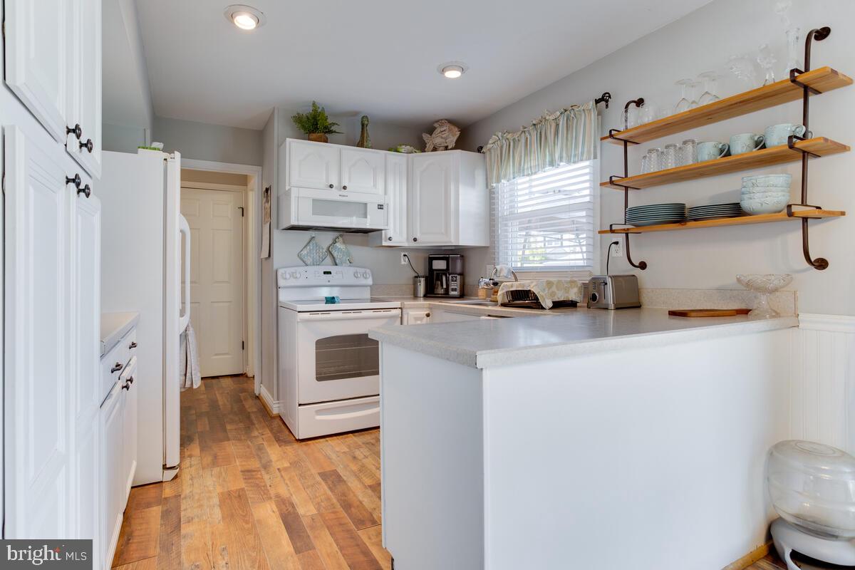 SOMERSET AT BELAIR - Residential