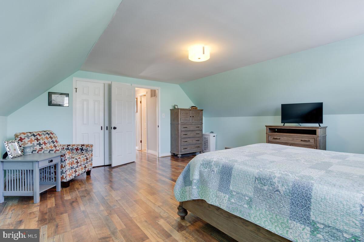 SOMERSET AT BELAIR - Residential