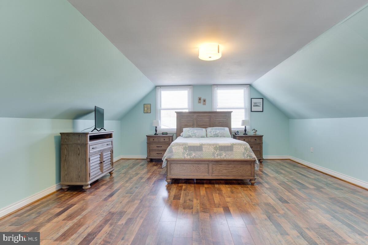 SOMERSET AT BELAIR - Residential