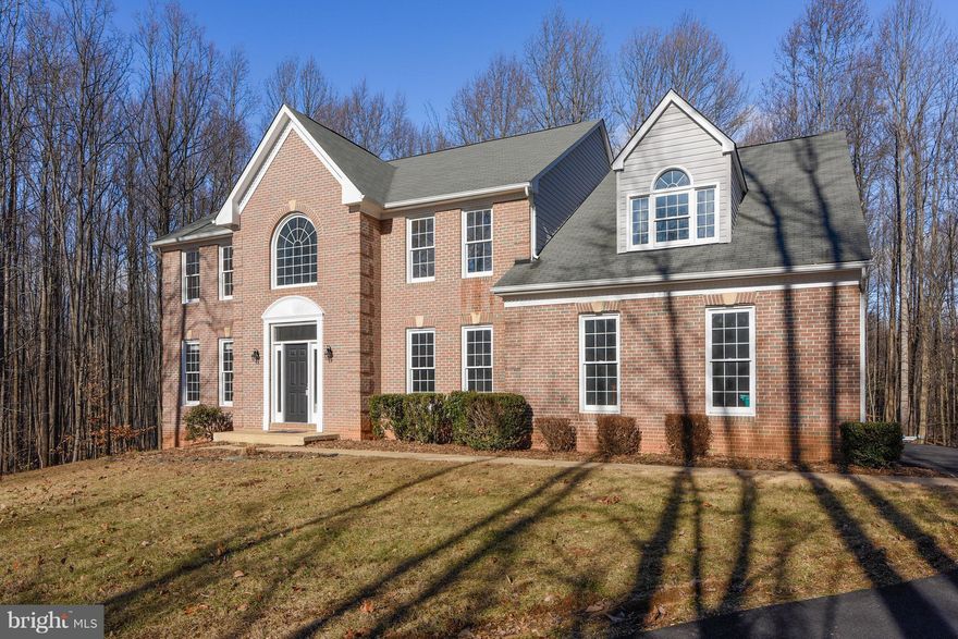 Complete Renovation!!  Brand New: Kitchen w marble counters, Bathrooms, Flooring, Paint, Finished Basement w Full Bath.  Brand new appliances throughout.  Large master w sitting room, dual walk in closets, new bathroom with freestanding soaking tub & separate spa shower.  5 Acres in Fairfax Station with easy access to Clifton, Burke Lake Park, commuter routes.    Priced to sell!