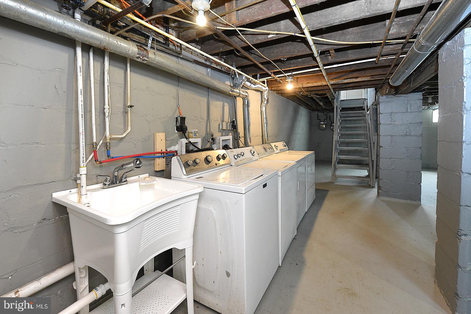 DUNDALK - Residential Lease