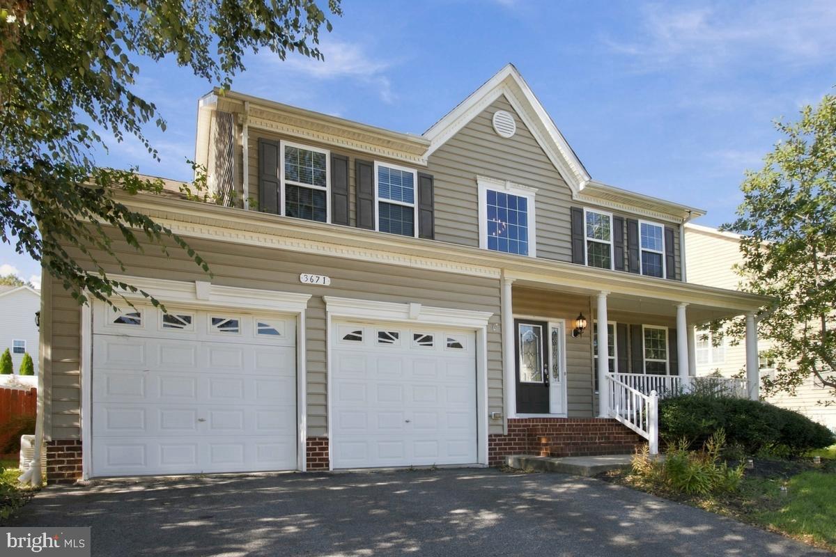 3671 MIDDLE GROUND COURT