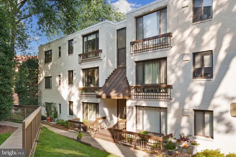 MLS: DCDC2172814