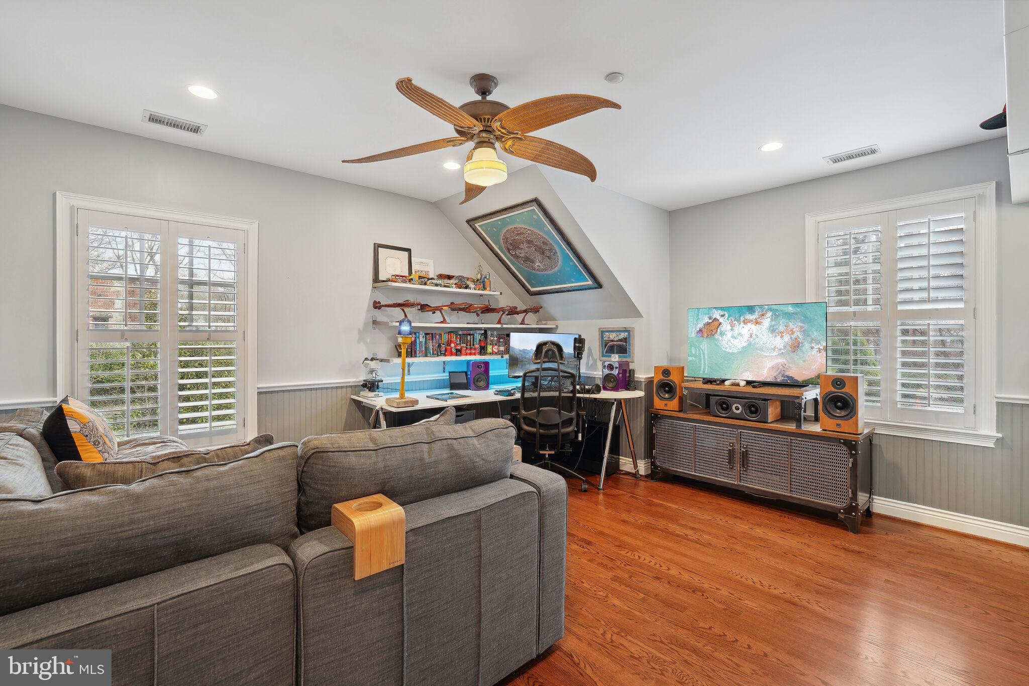 GLEN ECHO HEIGHTS - Residential