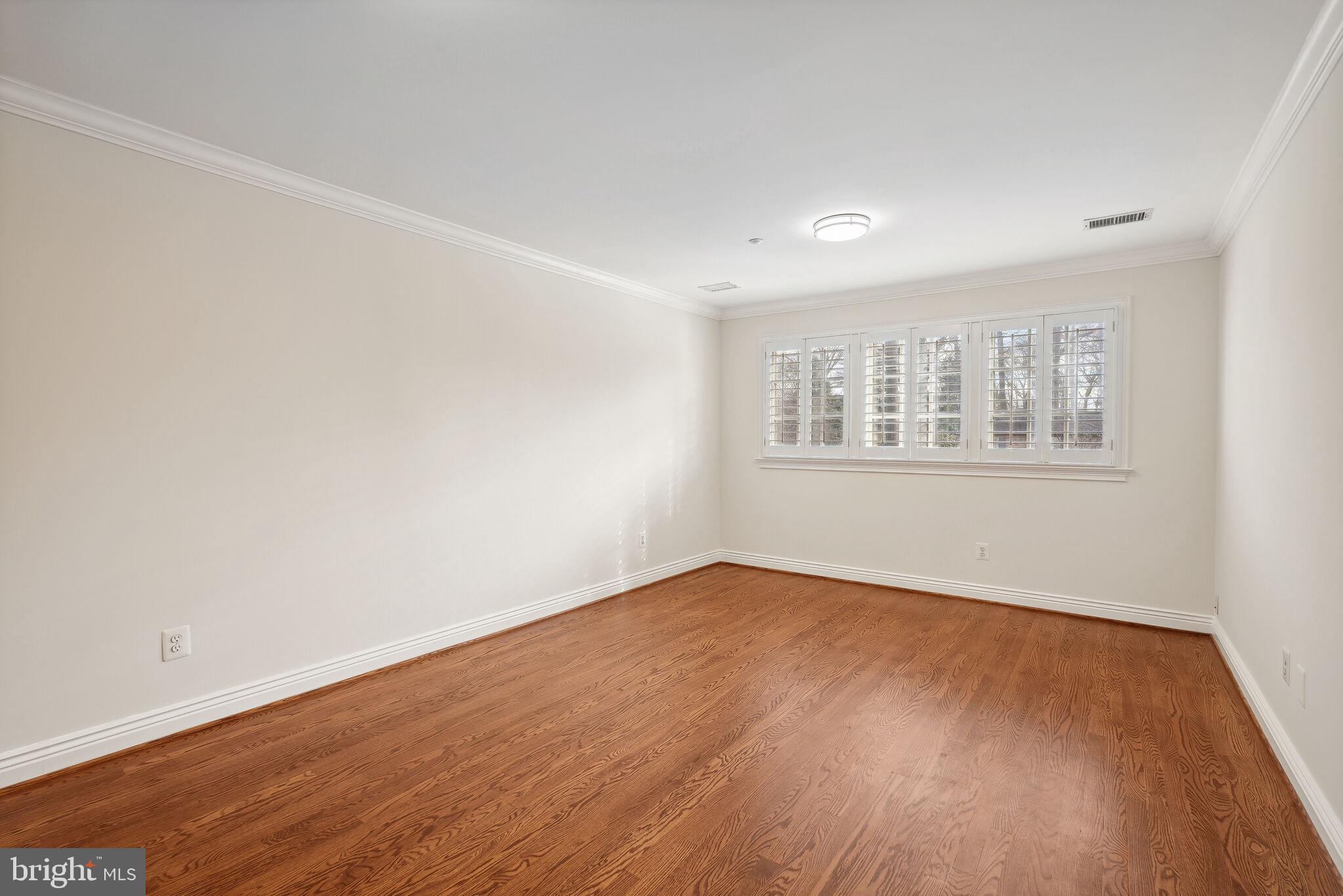 GLEN ECHO HEIGHTS - Residential