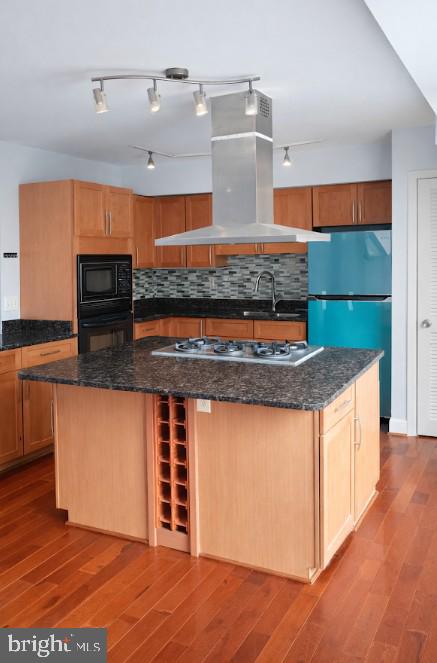 3404 25TH STREET S 47