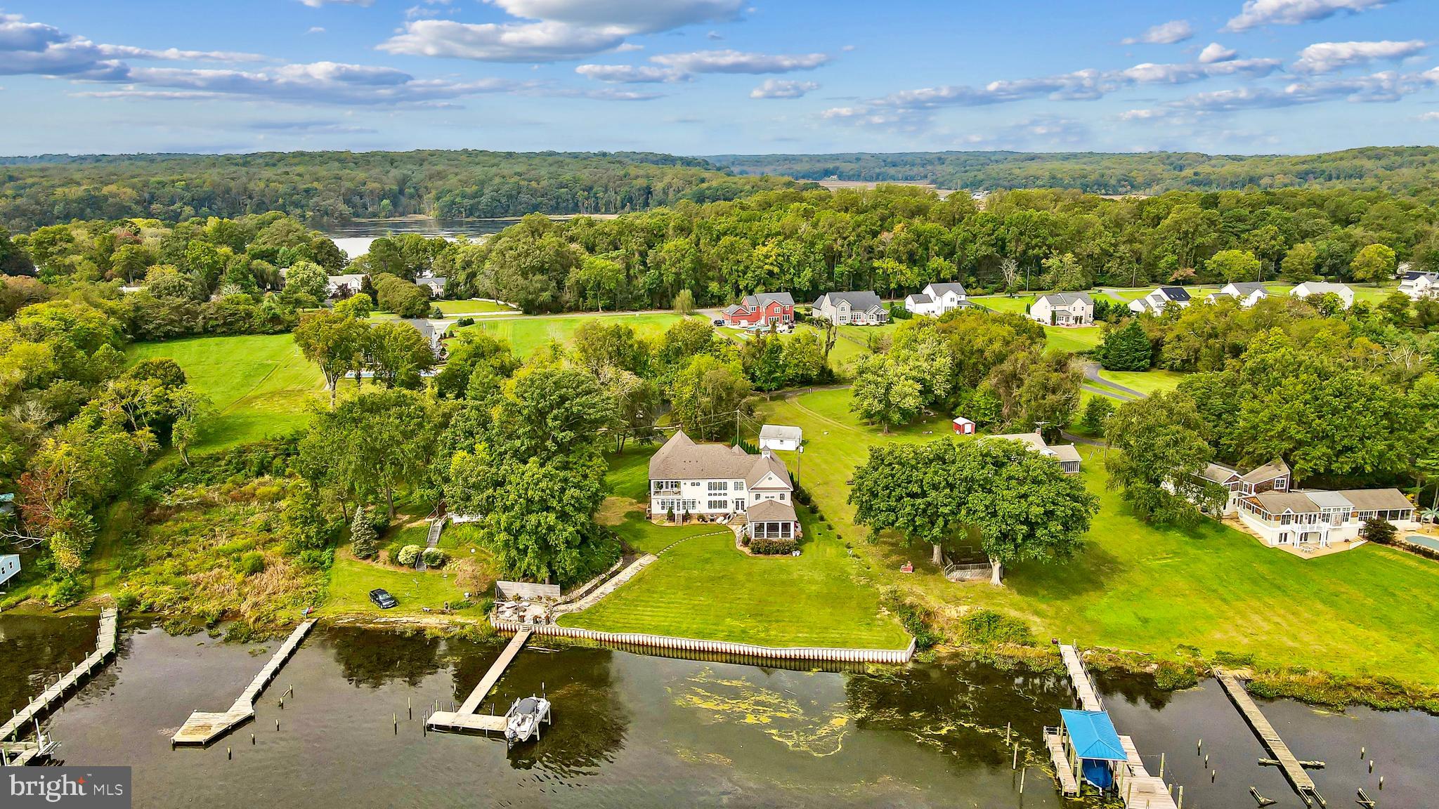 MARLBOROUGH POINT - Residential