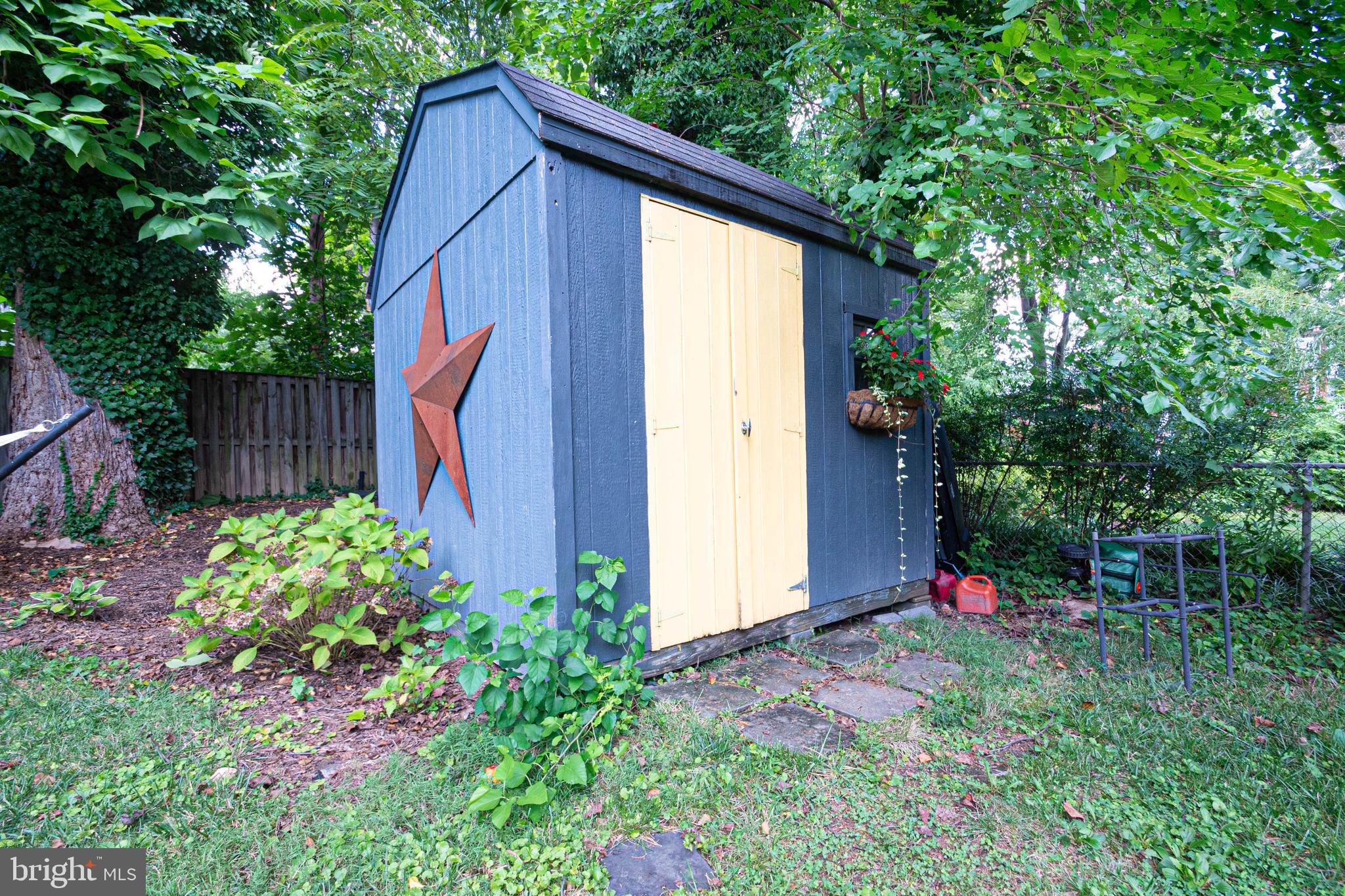 BRILYN PARK - Residential