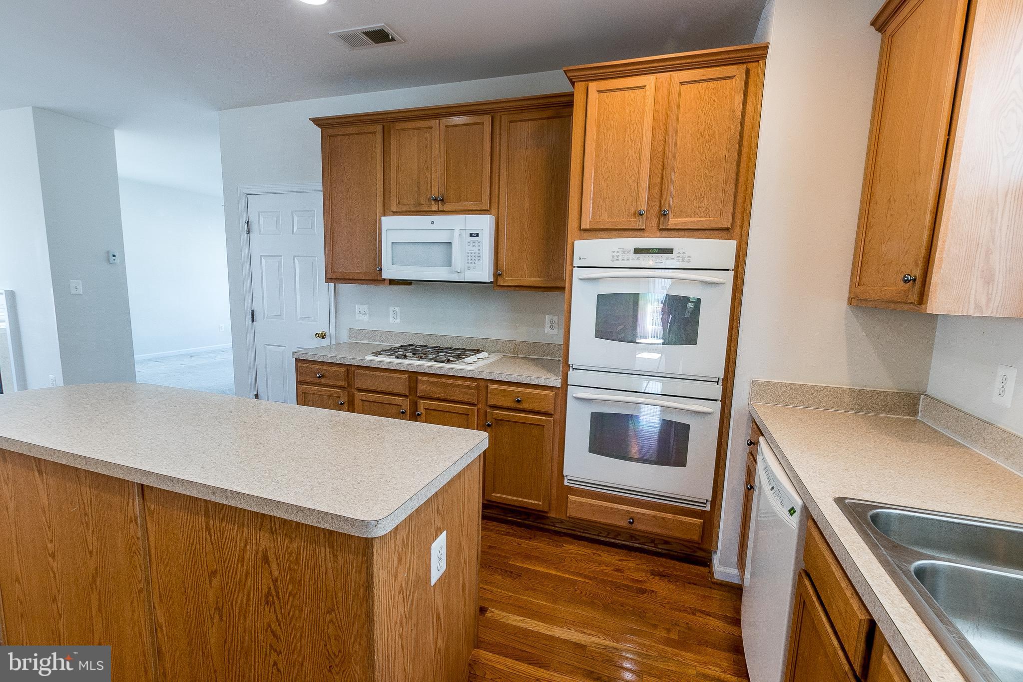 WOODSTREAM - Residential Lease