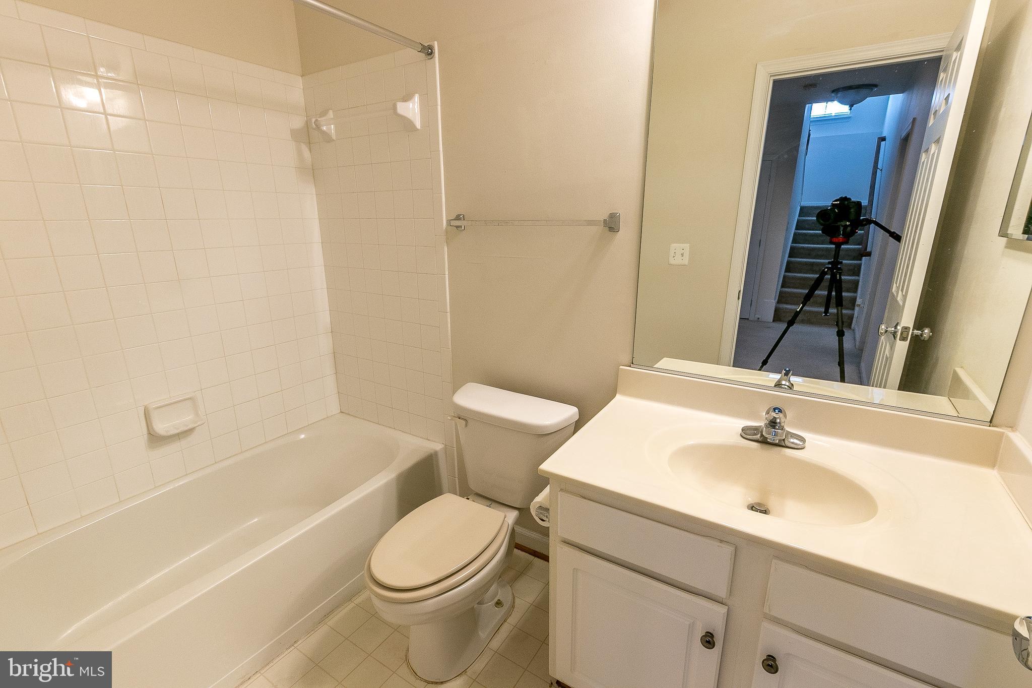 WOODSTREAM - Residential Lease