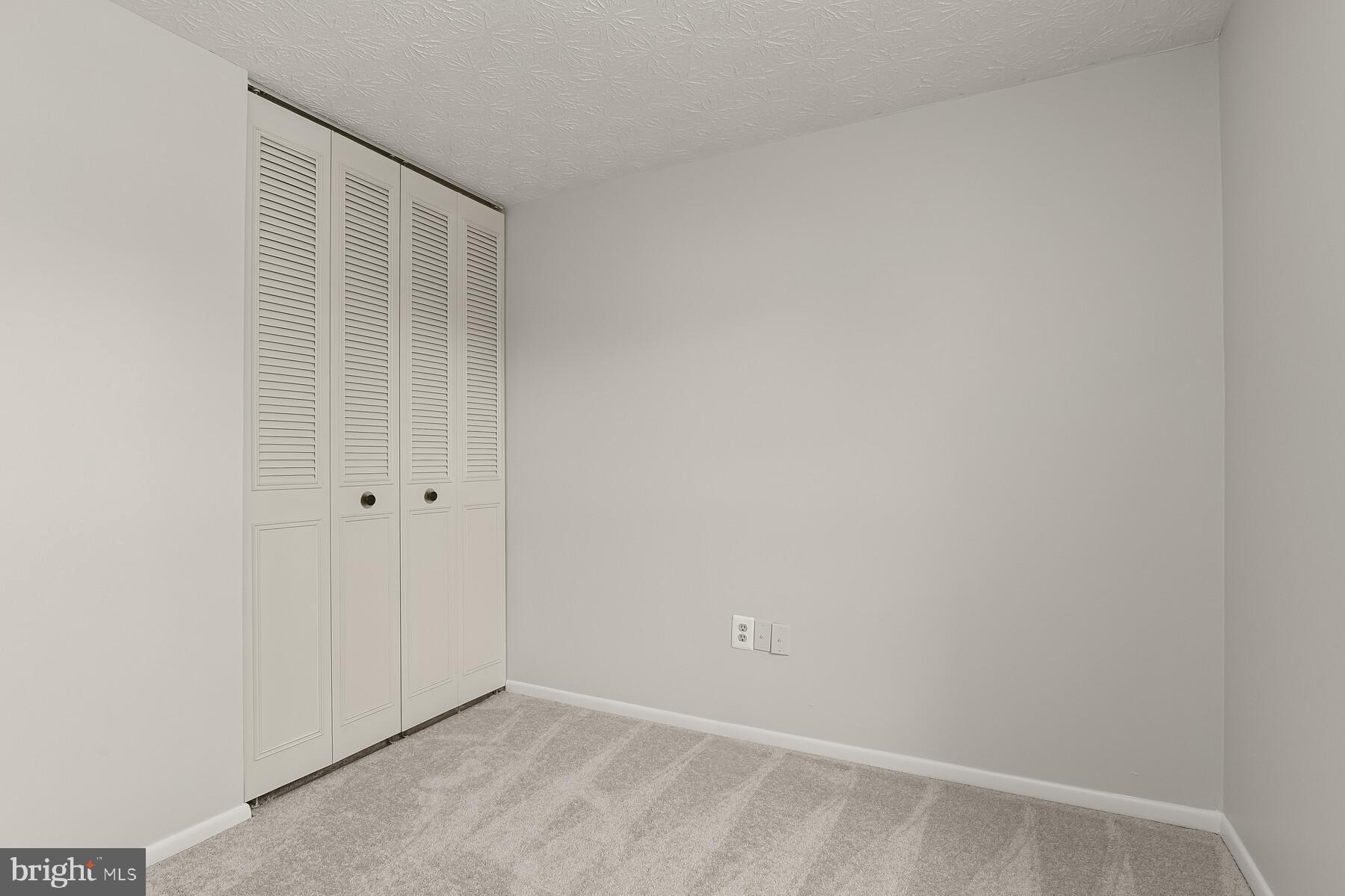 LEISHEAR VILLAGE - Residential