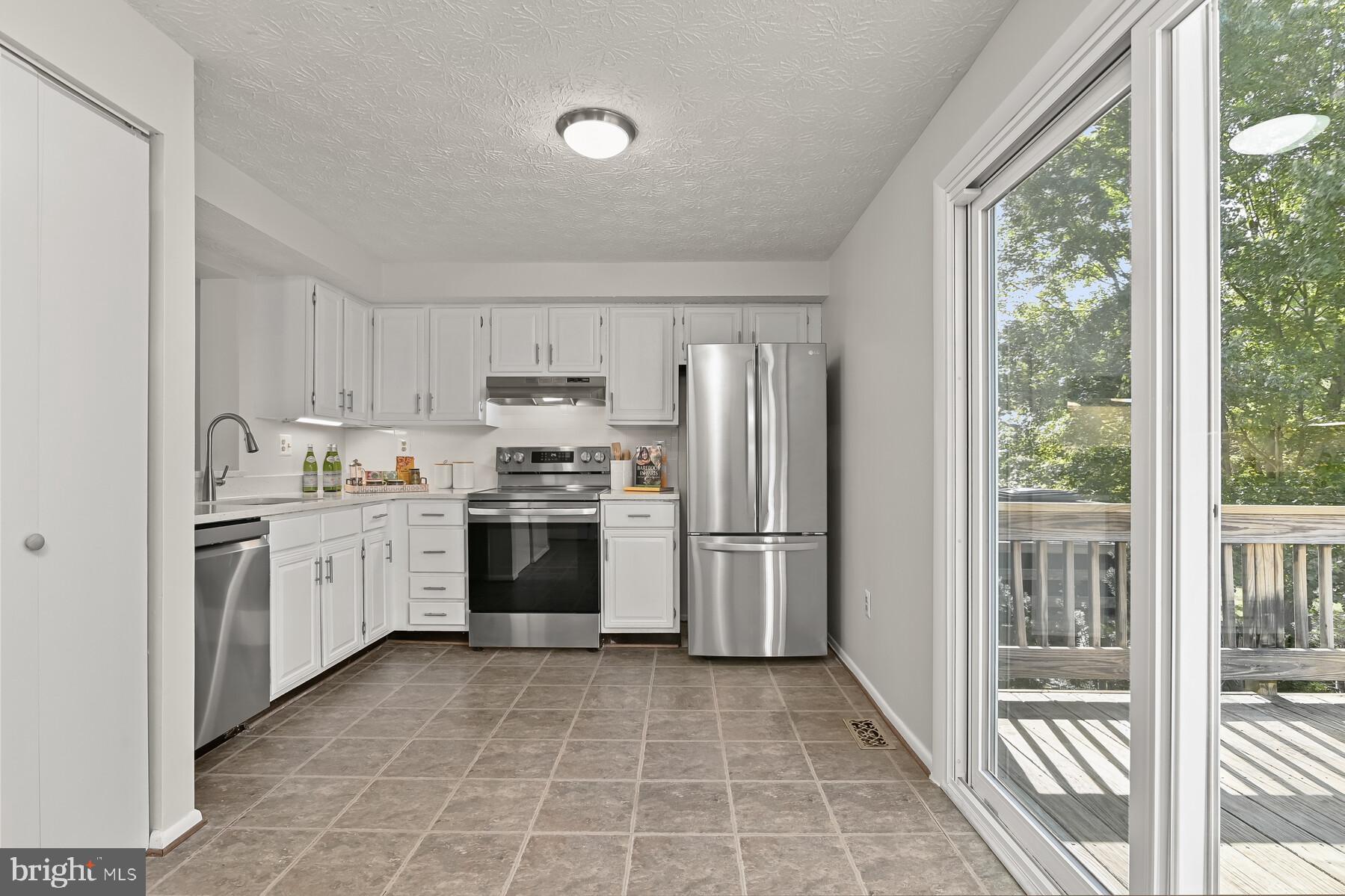 LEISHEAR VILLAGE - Residential