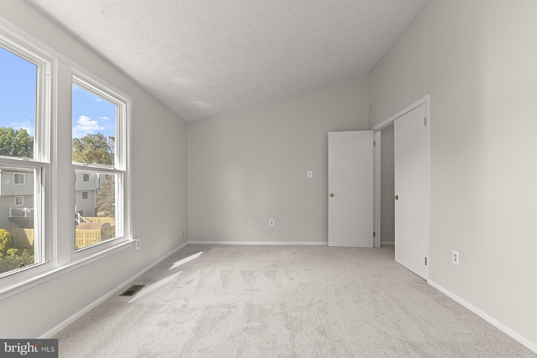 LEISHEAR VILLAGE - Residential