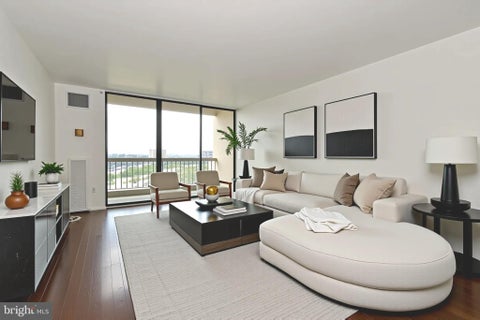 Condo For Rent - 6300 Stevenson Avenue #1224<br/> Alexandria City County, ALEXANDRIA, VA 22304