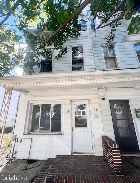 102 S HICKORY STREET MOUNT CARMEL PA 17851