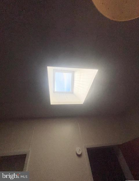 MOUNT CARMEL AREA - Residential