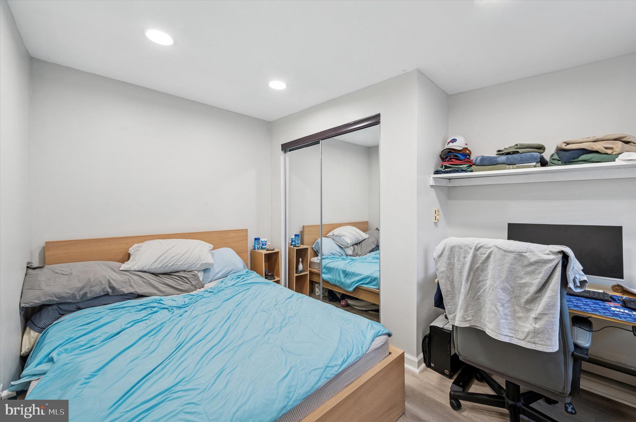 GRADUATE HOSPITAL - Residential Income