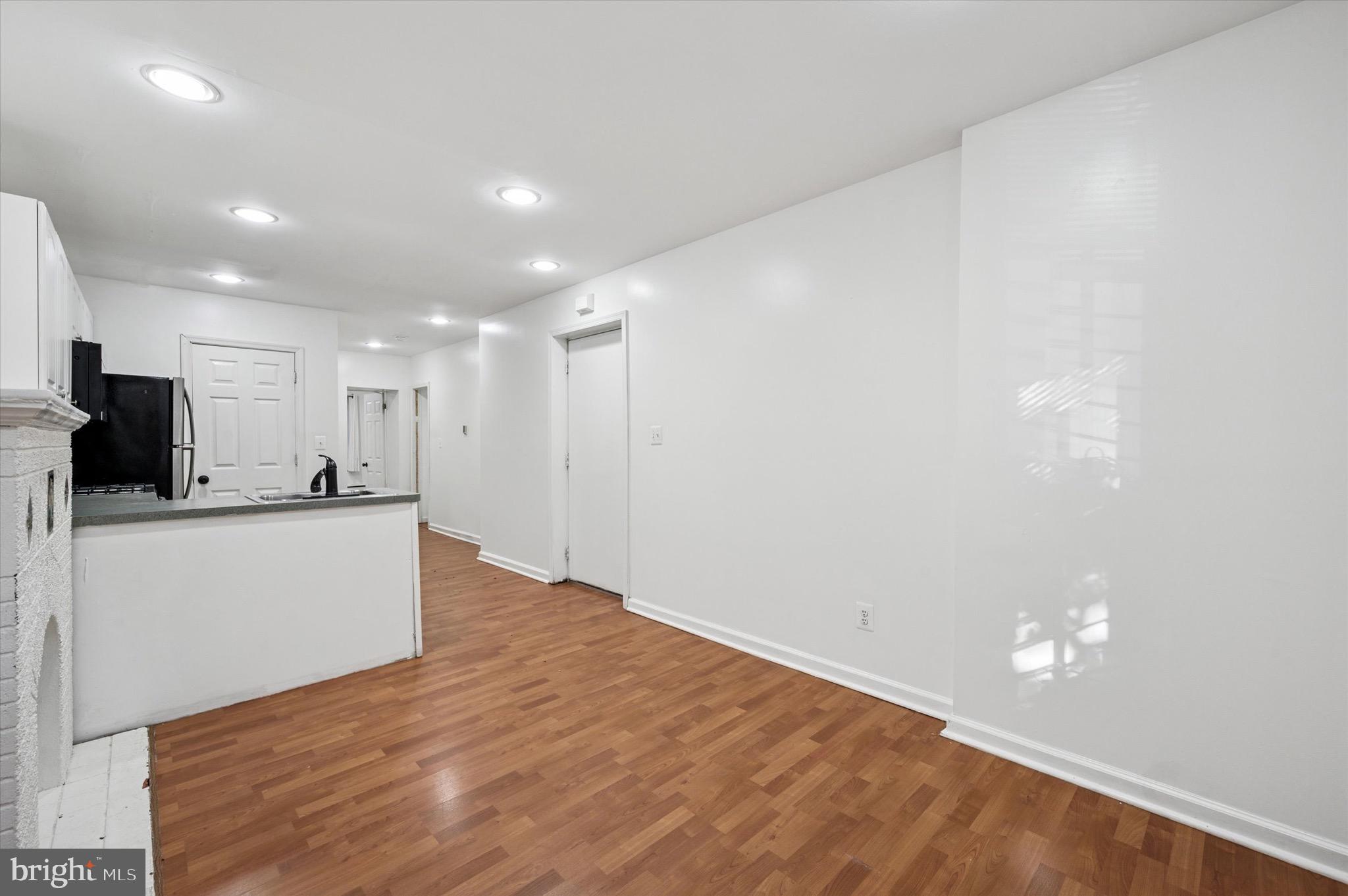 GRADUATE HOSPITAL - Residential Income