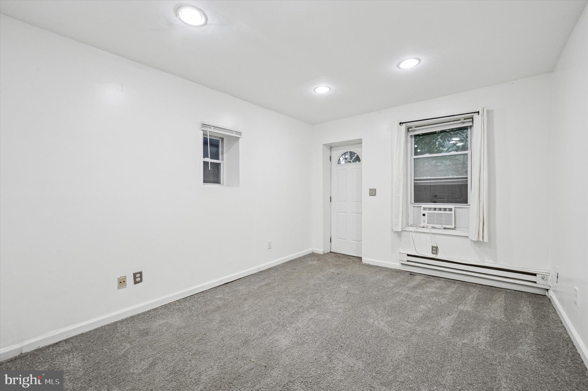 GRADUATE HOSPITAL - Residential Income