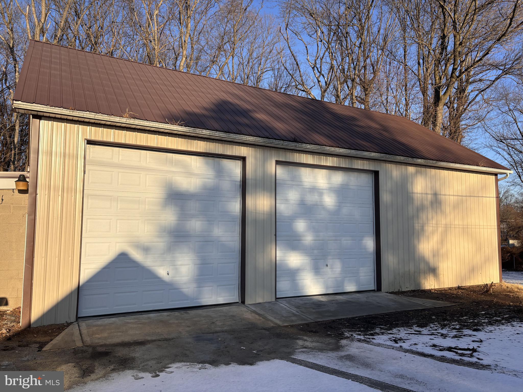 2689 STRICKHOUSER ROAD