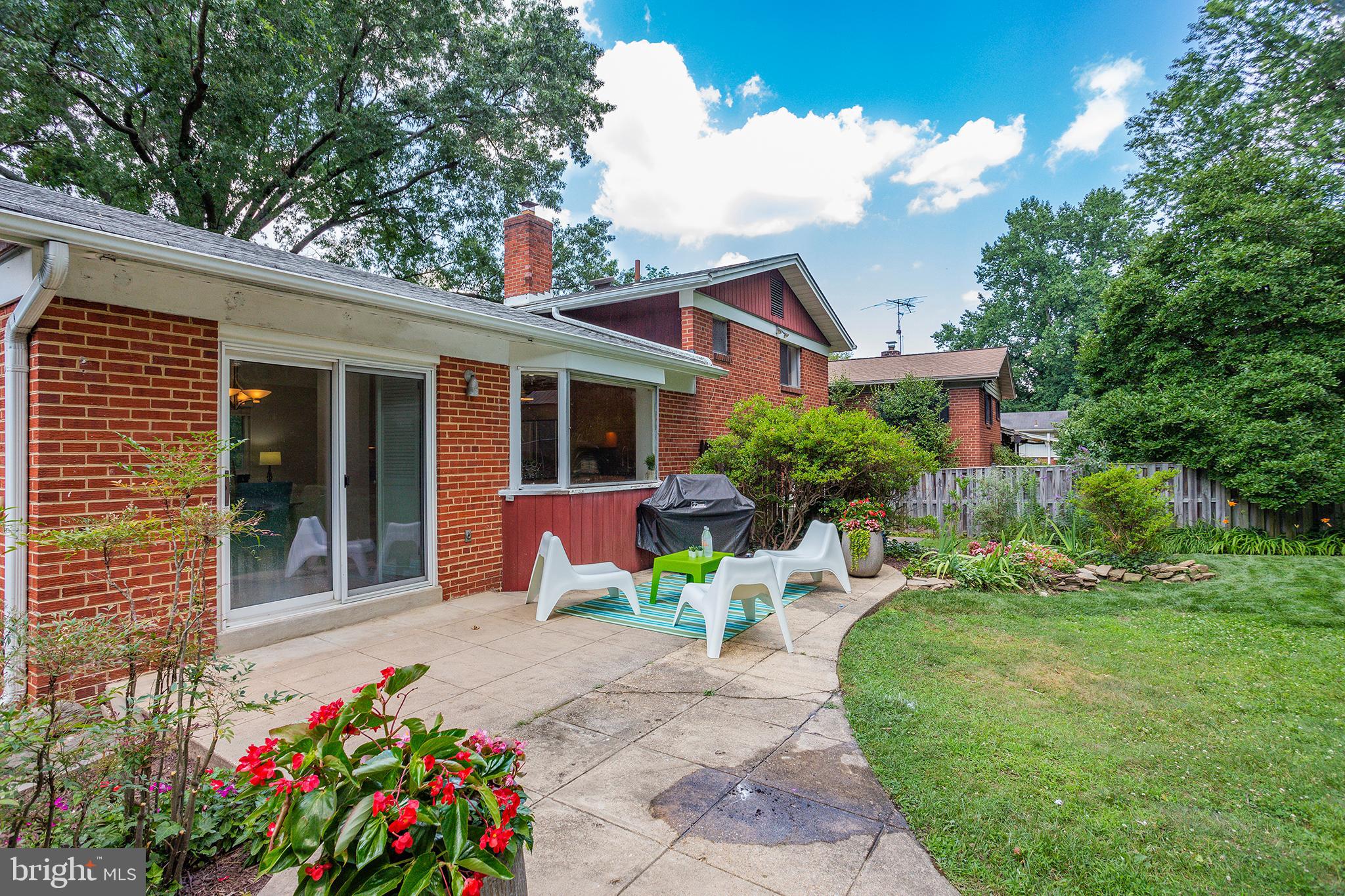 CHEVY CHASE GARDENS - Residential