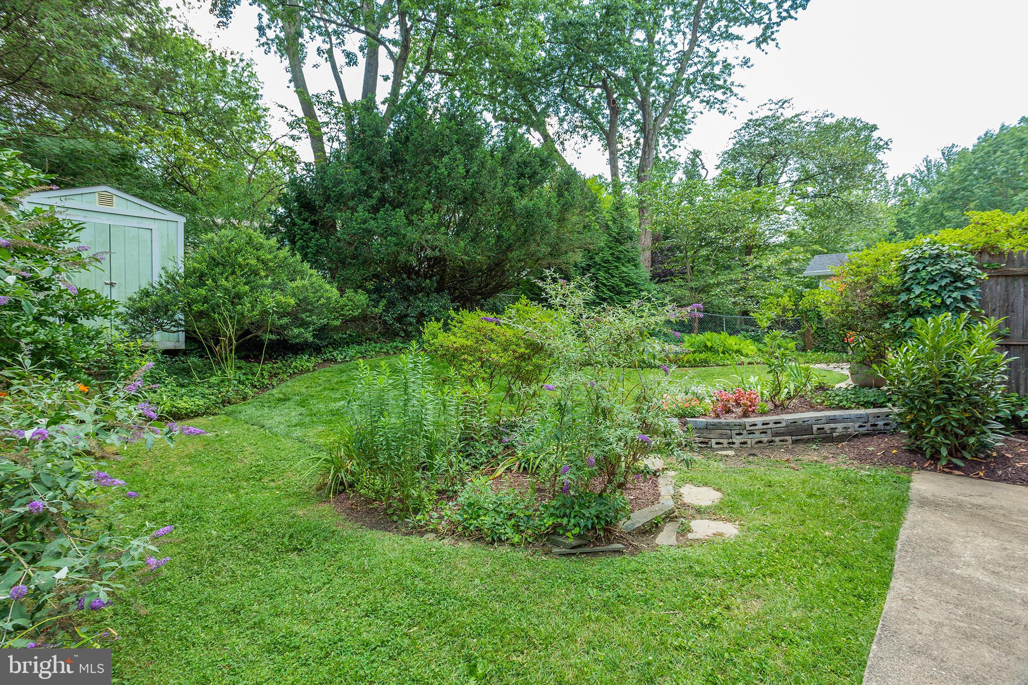 CHEVY CHASE GARDENS - Residential