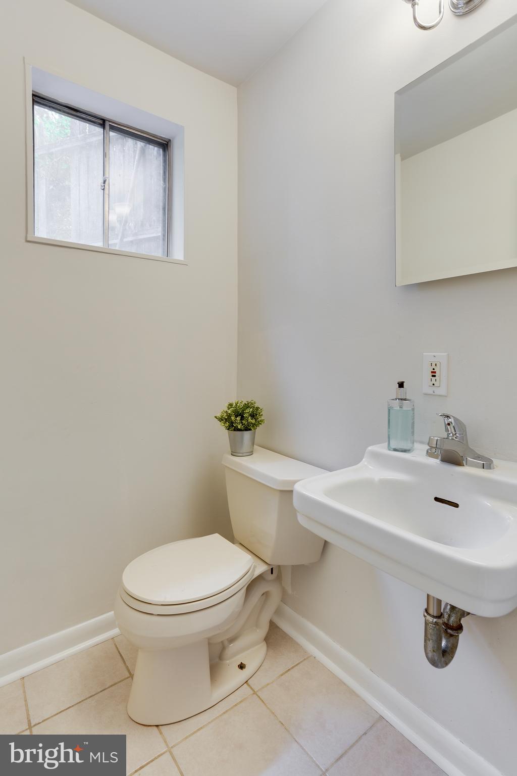 CHEVY CHASE GARDENS - Residential