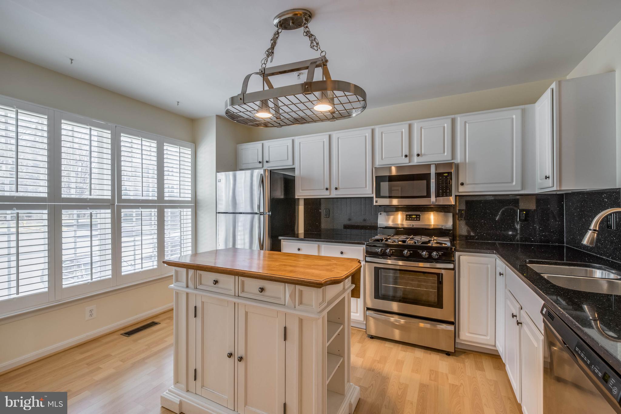 TIDEWATER COLONY - Residential